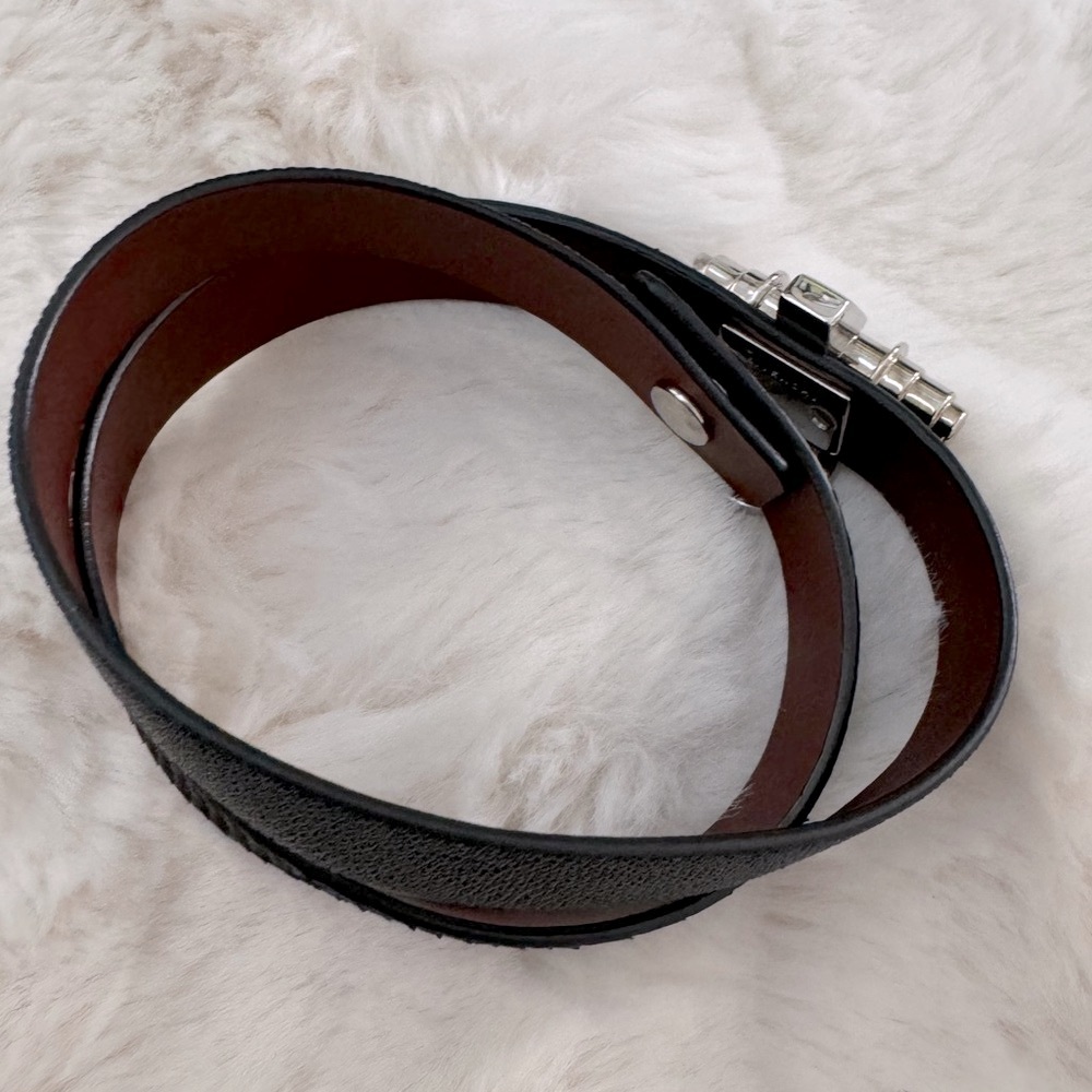 Givenchy Obsedia Leather Wrap Bracelet - Picture 5 of 9